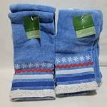 Vintage Christmas Conservatory Winter Fingertip Towels 2 Packs Of. Fixed Price $7.50.