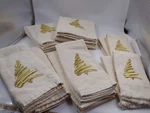 10 Pc Saturday Knight Christmas Towel Set 2 Bath, 4 Face, Hand -few Flaws. Fixed Price $39.99.