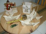 5 Piece Holiday Decoration Set, Metal Birds, Wood Box, Figurine. Fixed Price $8.50.