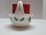 Hand Decorated Porcelain Bonbon Bowl #3345-131 Made Japan Kashima Trading. Fixed Price $14.99.