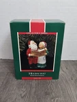 Hallmark 1989 "holiday Duet" Christmas Ornament Collectors Series #4 QX457-5. Fixed Price $9.97.