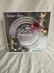 Arcoroc Welcome Home Christmas Dessert Plates Set Of 4 Made In France. Fixed Price $18.18.