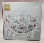 Mikasa Season's Holly Red WY528-506 Chip & Dip Set 15" New Original Box. Fixed Price $69.95.