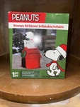 3.5' Gemmy Airblown Inflatable Christmas Peanuts Snoopy On Doghouse W/ Wreath. Fixed Price $68.00.