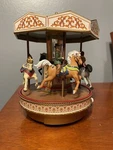 Mr Christmas Holiday Round Horse Carousel Victorian Riders Gold Musical Fair. Fixed Price $34.99.