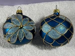 Christmas Ornaments Set Of 2 Glass Balls Applied Gold Designs Santa's Best MAX83. Fixed Price $7.99.