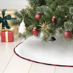 Wondershop Reversible Buffalo Plaid To Faux Shearling Tree Skirt 48 New. Fixed Price $12.50.