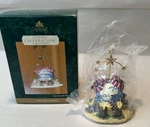 New Dayspring Manger Mobile Ornament Christmas For God So Loved 2003 W/ Box. Fixed Price $7.19.