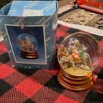 Fontanini Nativity Musical Glitter Dome Snow Globe Plays Joy To The World 6"TALL. Fixed Price $34.00.