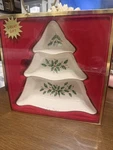 Lenox Holiday Xmas Tree Shaped 3 Part Divided Serving Plate Dish Nib Retail $60. Fixed Price $24.00.