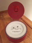 New Yorker By Restoration Hardware 8" Holiday Santa Cartoon Dessert Plates S4. Fixed Price $43.21.