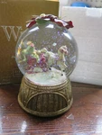 Demdaco Winter Promenade Dashing Thru The Musical Waterball Globe Snowman. Fixed Price $39.00.