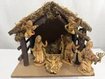 Vtg 1983 Fontanini Nativity Italy Musical Creche Plays Silent Night W 6 Figures. Fixed Price $35.00.