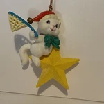 Vtg 1993 Christmas Ornament Luster Fame Ltd Cat Santa Hat Fishing Net Star 3.5. Fixed Price $9.99.