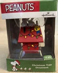 Hallmark Peanuts Christmas Ornament Snoopy Doghouse Lights 1ST Place. Fixed Price $11.99.