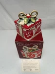 Fitz And Floyd Town & Country Christmas Lidded Box Present Bow Holly Ceramic. Fixed Price $24.99.