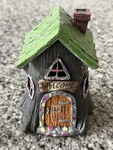 Enchanted Garden 8 Led Welcome Fairy Mushroom House Resin Statue. Fixed Price $13.95.