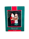 Hallmark 1989 "holiday Duet" Christmas Ornament Collectors Series #4 QX457-5. Fixed Price $7.86.