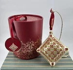 Waterford 2015 Holiday Heirlooms Nostalgic Pearl Pillow Ornament Boxed Retired. Fixed Price $95.00.