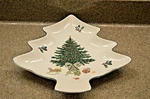 Mikasa Heritage Christmas Story Holiday Serving Bowl Ceramic Tidbit Tray CA808. Fixed Price $16.00.