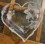 Mikasa Holiday Bloom Glass Heart Poinsettia Bowl Christmas Serving Dish. Fixed Price $12.00.
