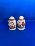 Spode - Indian Tree Rust Salt & Pepper Shaker Set (old Backstamp). Fixed Price $45.00.