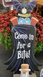 Halloween Dracula Vampire Black Metal Stake Roundtop Collection With Easels. Fixed Price $45.00.