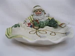 Fitz And Floyd Centerpiece Serving Bowl Gregorian Santa Christmas New Box. Fixed Price $44.98.