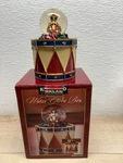 Kirkland Signature Water Globe Box With Intercheangable Top Nutcracker Wreat. Fixed Price $22.88.