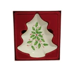 Lenox Holiday Christmas Tree Candy Dish Holly Berry Gold Trim Bone China Nib. Fixed Price $12.74.