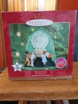 Hallmark Wizard Of Oz Ornament The Great Voice & Lights 2000 New In Box. Fixed Price $50.00.