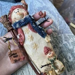 Vtg Kmart Country Cottage Snowmen Figurine Resin Christmas Box. Fixed Price $9.00.