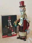 Pfaltzgraff Winterberry Metal Snowman Wine Bottle Holder For Holidays. Fixed Price $15.00.