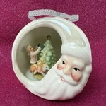 Appletree Round Porcelain Santa Christmas Ornament With Child Decorating. Fixed Price $11.77.