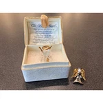 Dicksons The Hope Angel Spun Glass Figurine And Filigree Lapel Pin Gift Set Box. Fixed Price $29.99.
