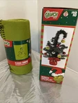 The Grinch Dr Seuss 12.50 Decorated Christmas Tree Ruz & Fleece Throw New. Fixed Price $24.99.