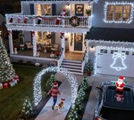 Bright White Large Spool 1500 Lights Outdoor Indoor Tree Roof Porch Patio Bushes. Fixed Price $49.99.