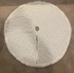 Vtg St. Nick's Choice 48" Round Christmas Tree Stand Mat Skirt White Fur Edge. Fixed Price $20.99.