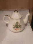 Vtg Christmas Tree Teapot All The Trimmings Lattice Cond White. Fixed Price $19.99.