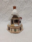 Ginger Cottages Santas Workshop Christmas Ornament With Music Box Display Stand. Fixed Price $24.14.