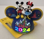 2024 Disneyland Mickey & Minnie Mouse Light-up Ear Hat Ornament New. Fixed Price $29.99.