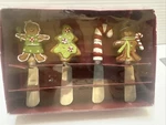 St. Nicholas Square Gingerbread Boxed Set Of 4 Spreaders, Holiday, Christmas. Fixed Price $12.00.