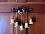 Vintage Japan Log Pinecone Christmas Bells Chime Door Wall Hanging So Sweet!. Fixed Price $22.00.