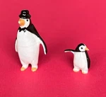 Vintage Hagen Renaker Miniature Penguin Papa Top Hat & Baby Standing Figurine. Fixed Price $15.00.
