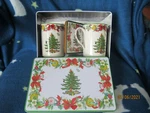 2017 Annual Spode Christmas Tree 5 Piece Tin Set Mugs Coasters Nib. Fixed Price $24.99.