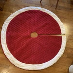 Pottery Barn Outlet Classic Velvet Christmas Tree Skirt Large 60" D. Fixed Price $50.00.