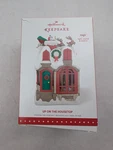 Hallmark Keepsake Christmas Tabletop Decoration 2015 Up The Housetop Musical. Fixed Price $110.49.