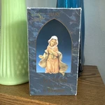 1992 - #72513 Fontanini By Roman Classic Mary Nativity Piece. Fixed Price $12.00.