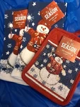Tis The Season Patriotic Snowman Christmas 2 Dish Towels & 1 Tapestry Pot Holder. Fixed Price $10.99.