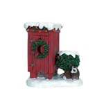 Lemax 2006 Christmas Outhouse Plymouth Corners / Coventry #64481 Raccoon Wreath. Fixed Price $19.99.